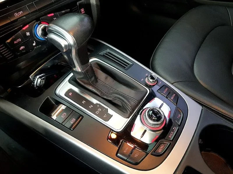 Audi A4 Tdi B8, снимка 13 - Автомобили и джипове - 53464731