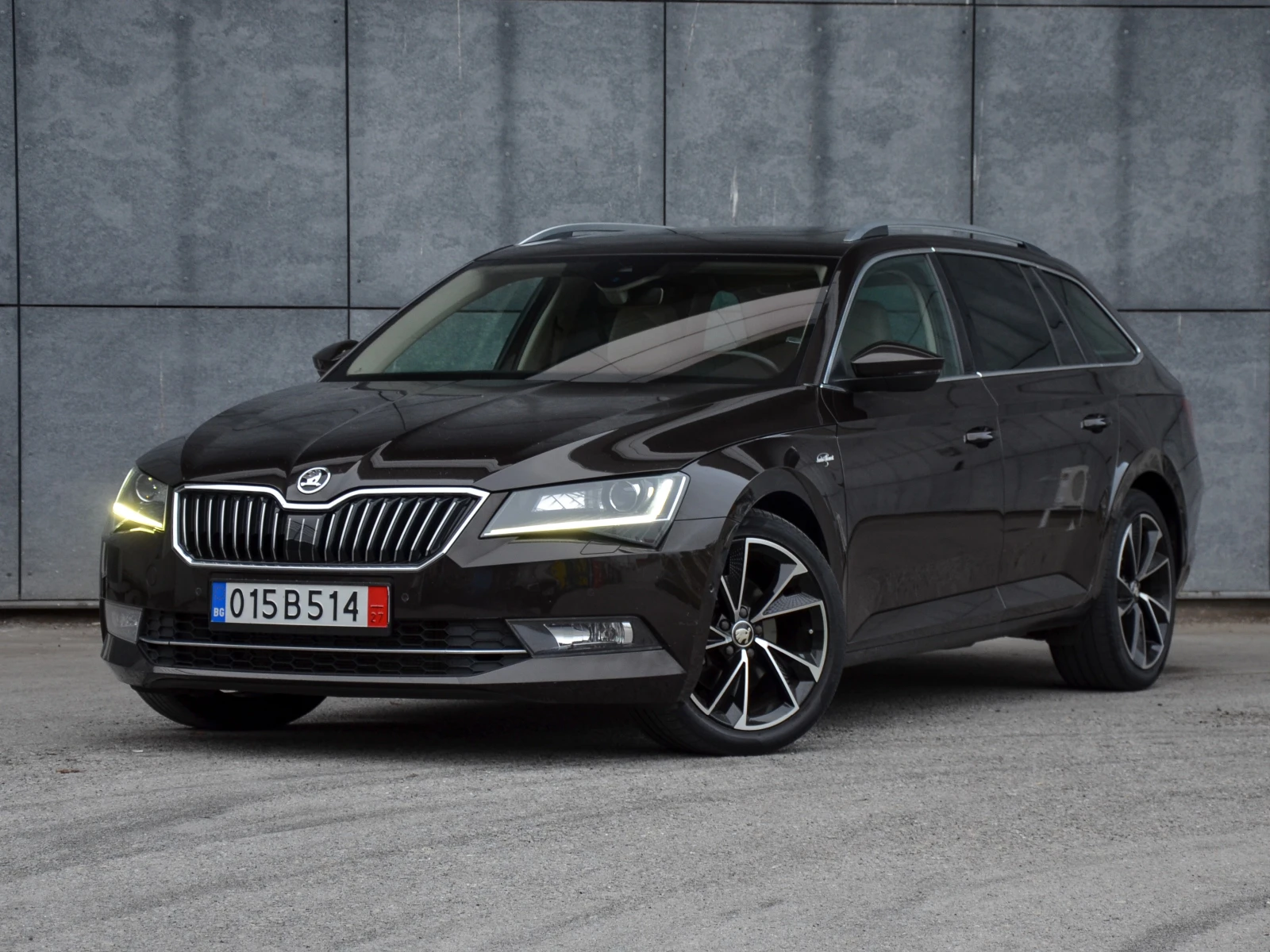Skoda Superb 2.0TDI 190HP LAURIN&KLEMENT 4X4, снимка 1
