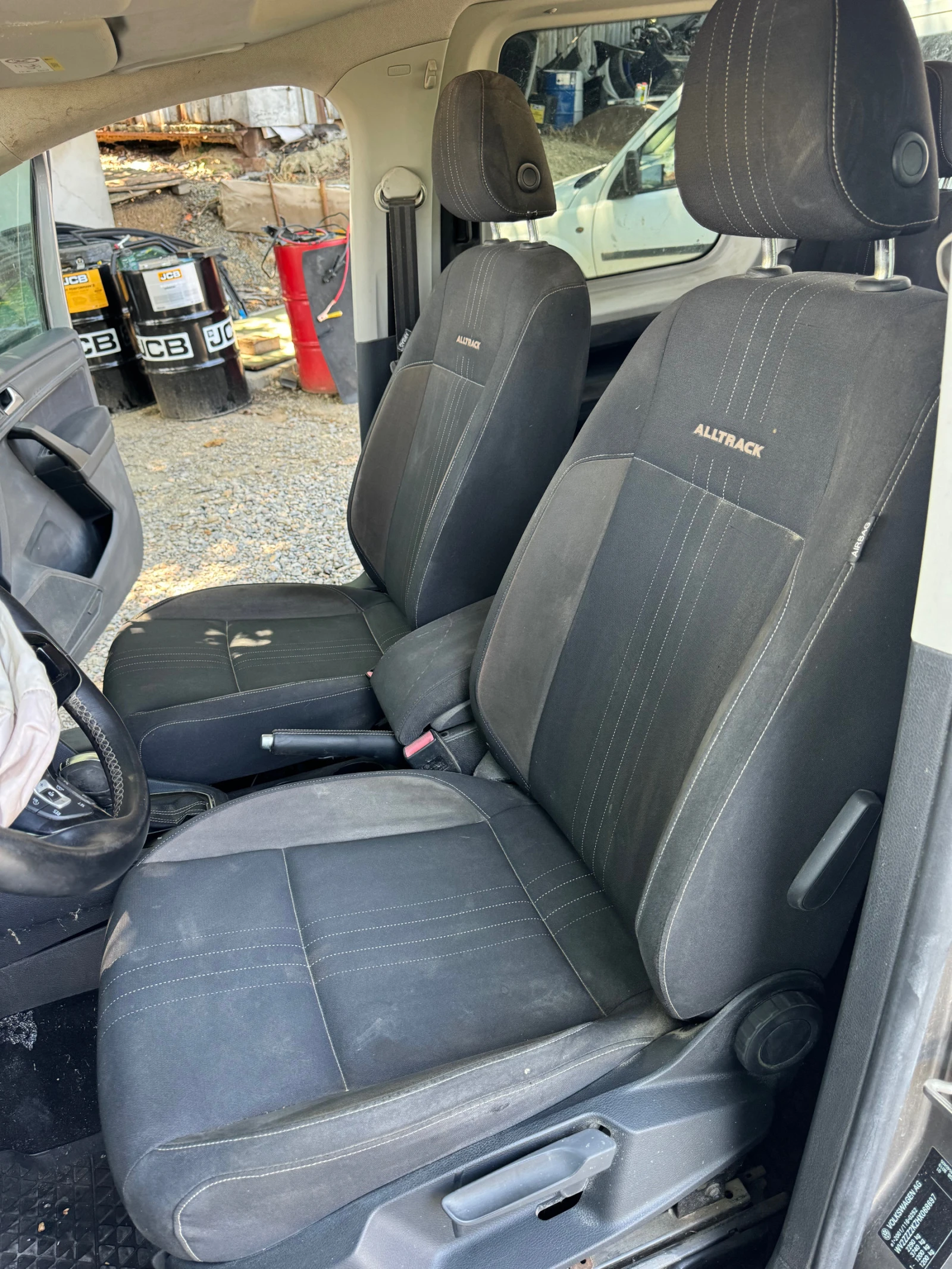 VW Caddy 2.0 TDI DSG  | Mobile.bg   13