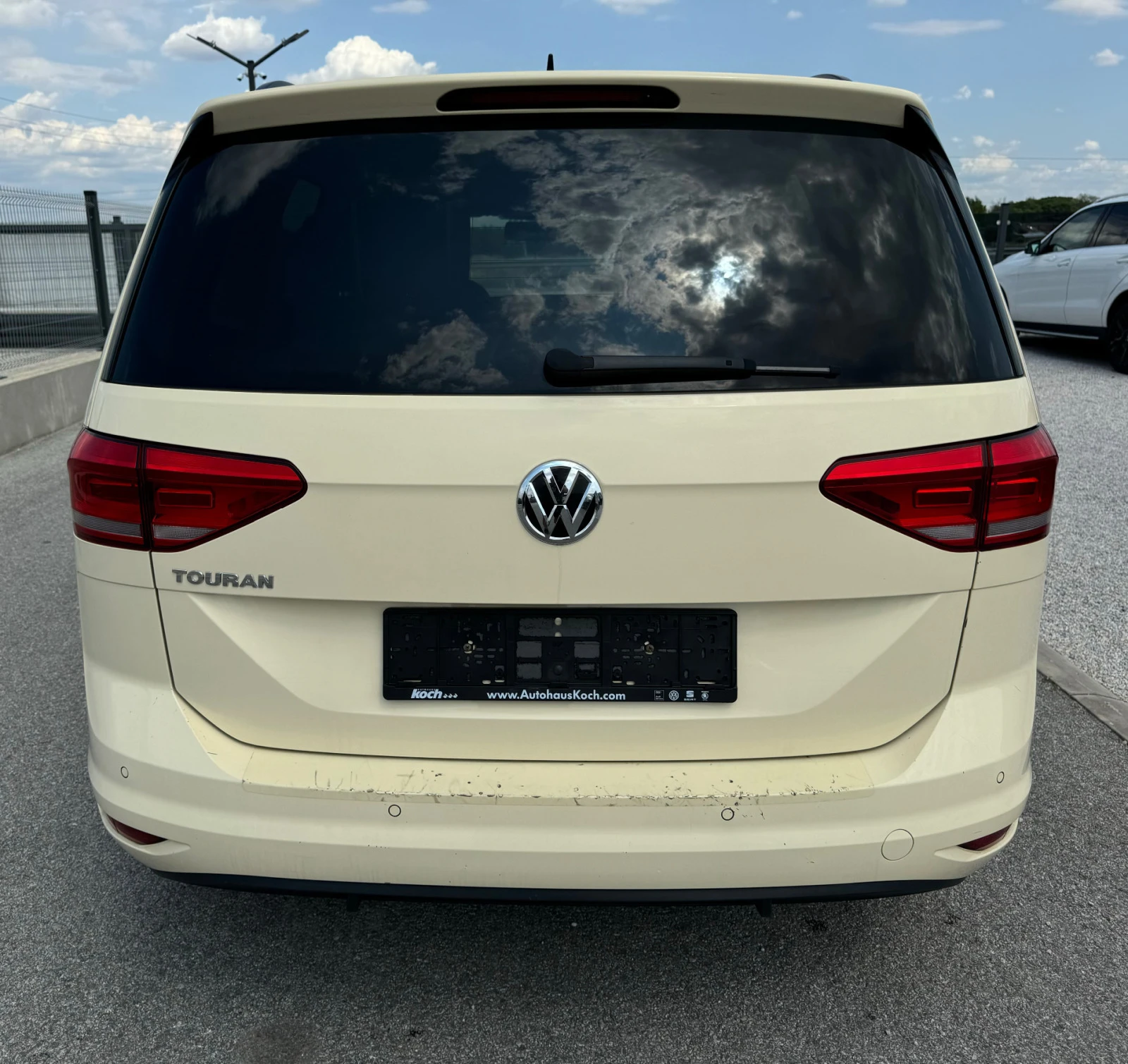 VW Touran 2.0TDI DSG - изображение 5