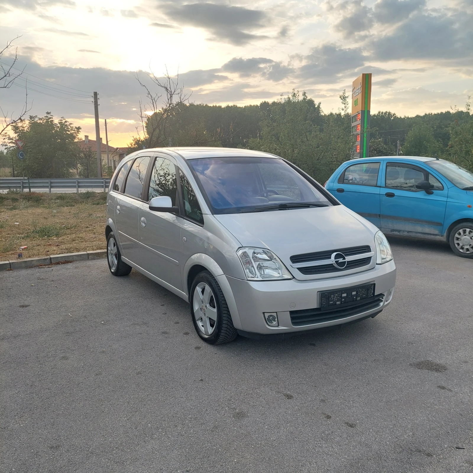 Opel Meriva 1.6I Газ инжекцион - изображение 3