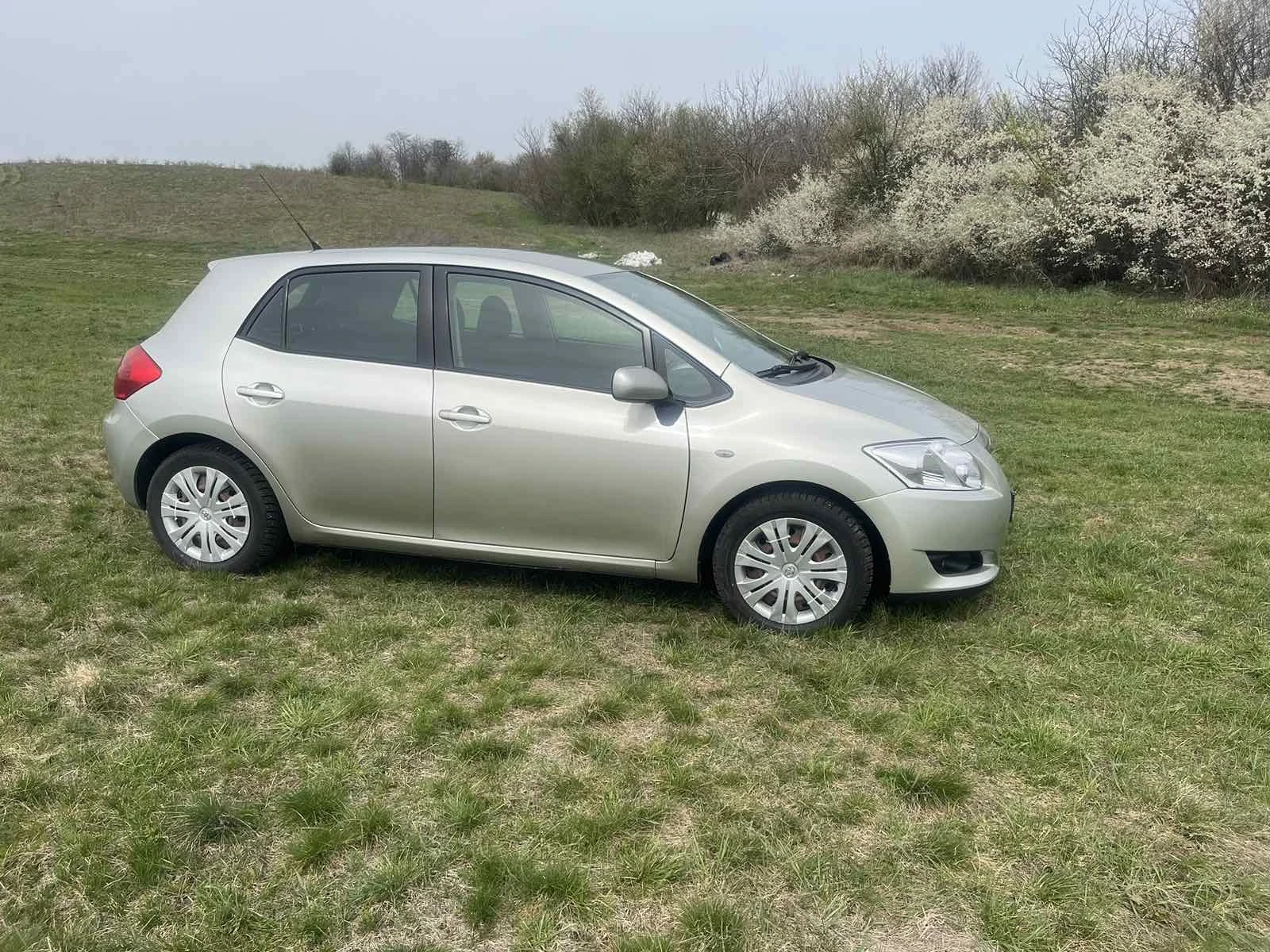 Toyota Auris 1, 6 - изображение 3