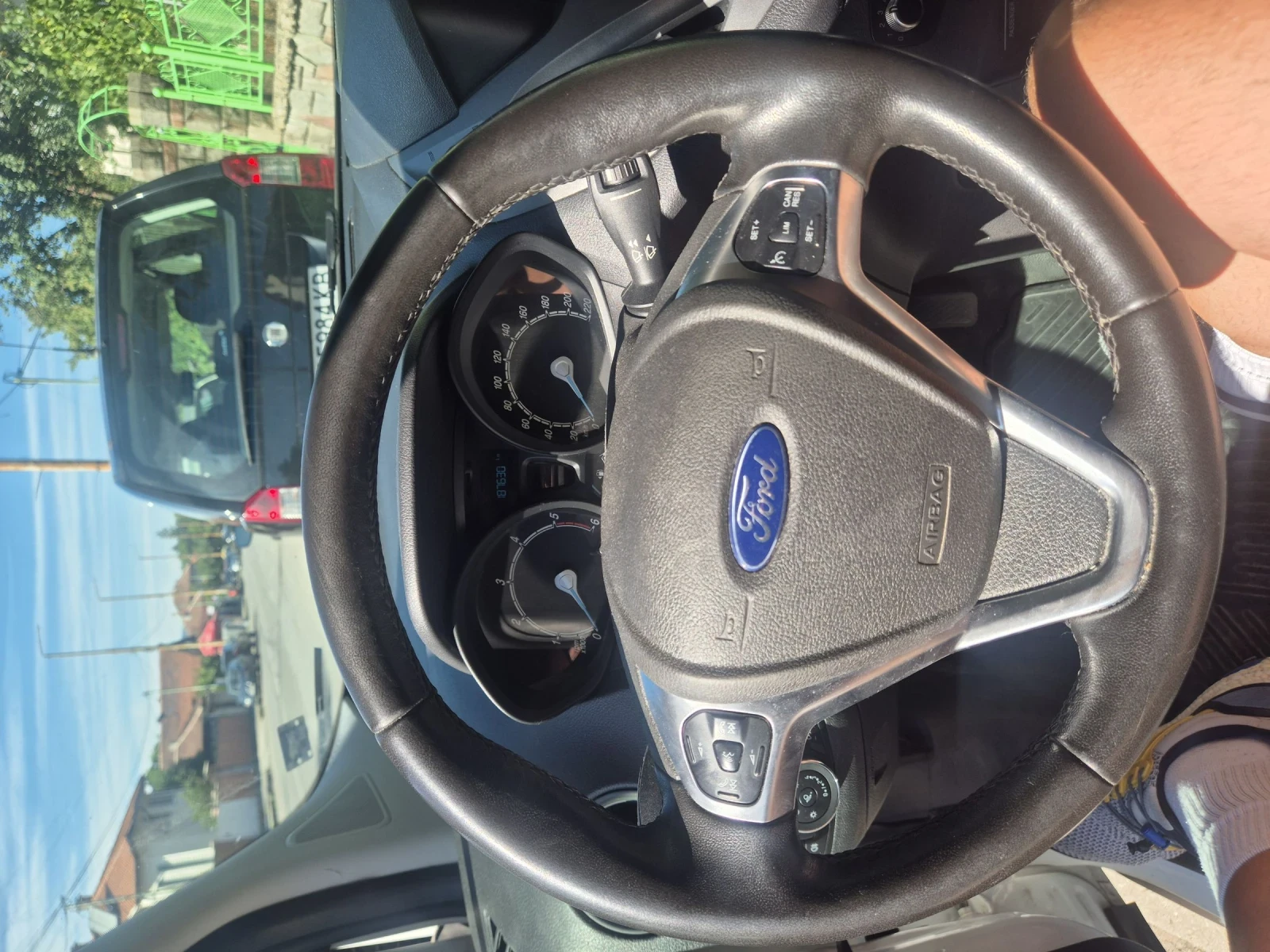 Ford Courier 1.5 TDCI - изображение 9