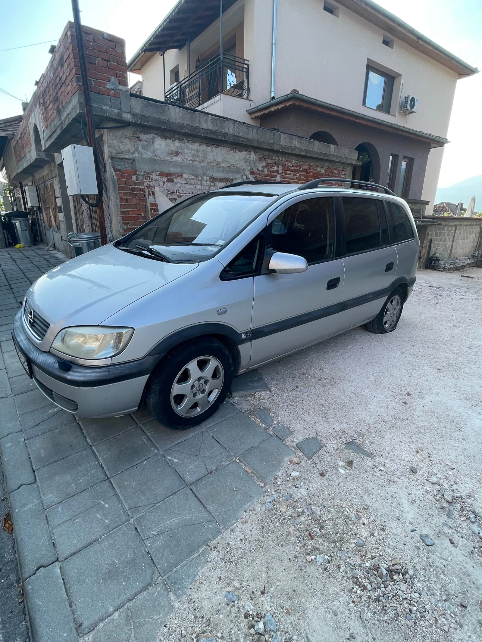 Opel Zafira  - изображение 5