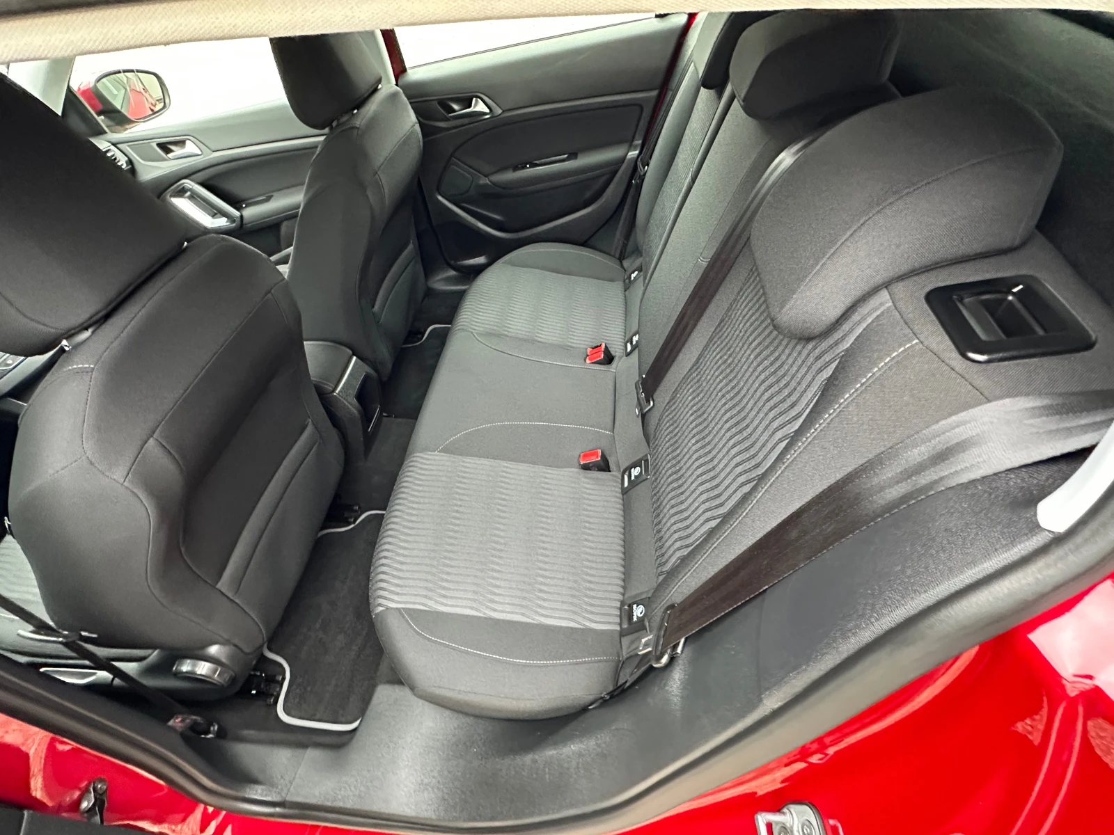 Peugeot 308 1.6HDI* Led* Navi* Evro5* 6speed - изображение 8