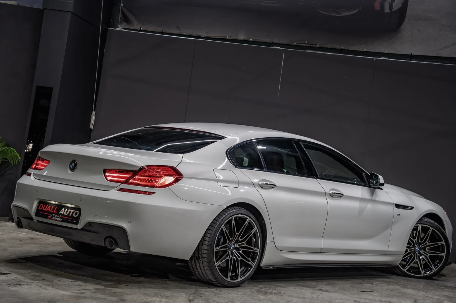 BMW 640 XD / M-PERFORMANCE /HUD /DISTR /ADAPTIVE LED / | Mobile.bg   4