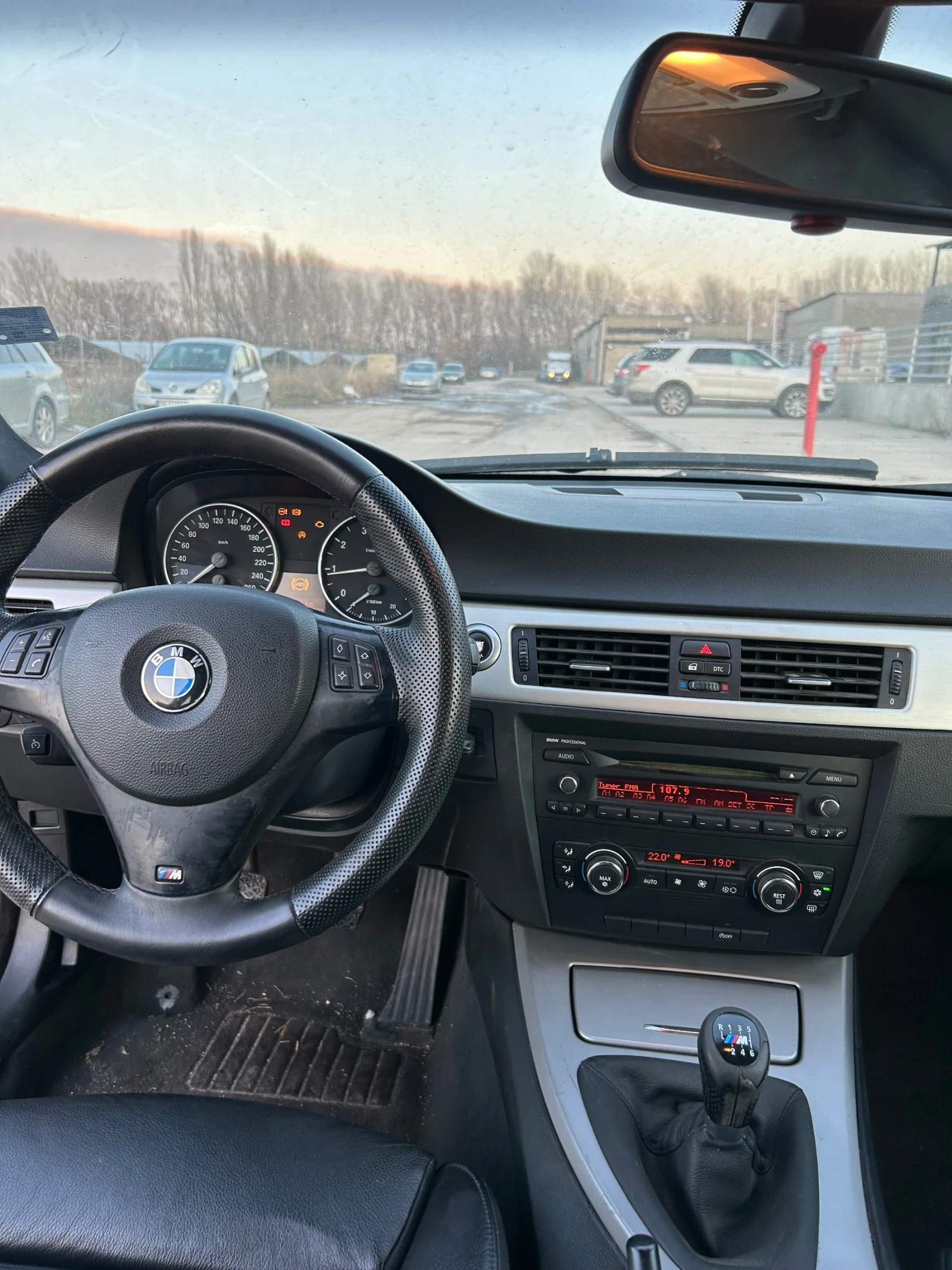 BMW 320  - изображение 9