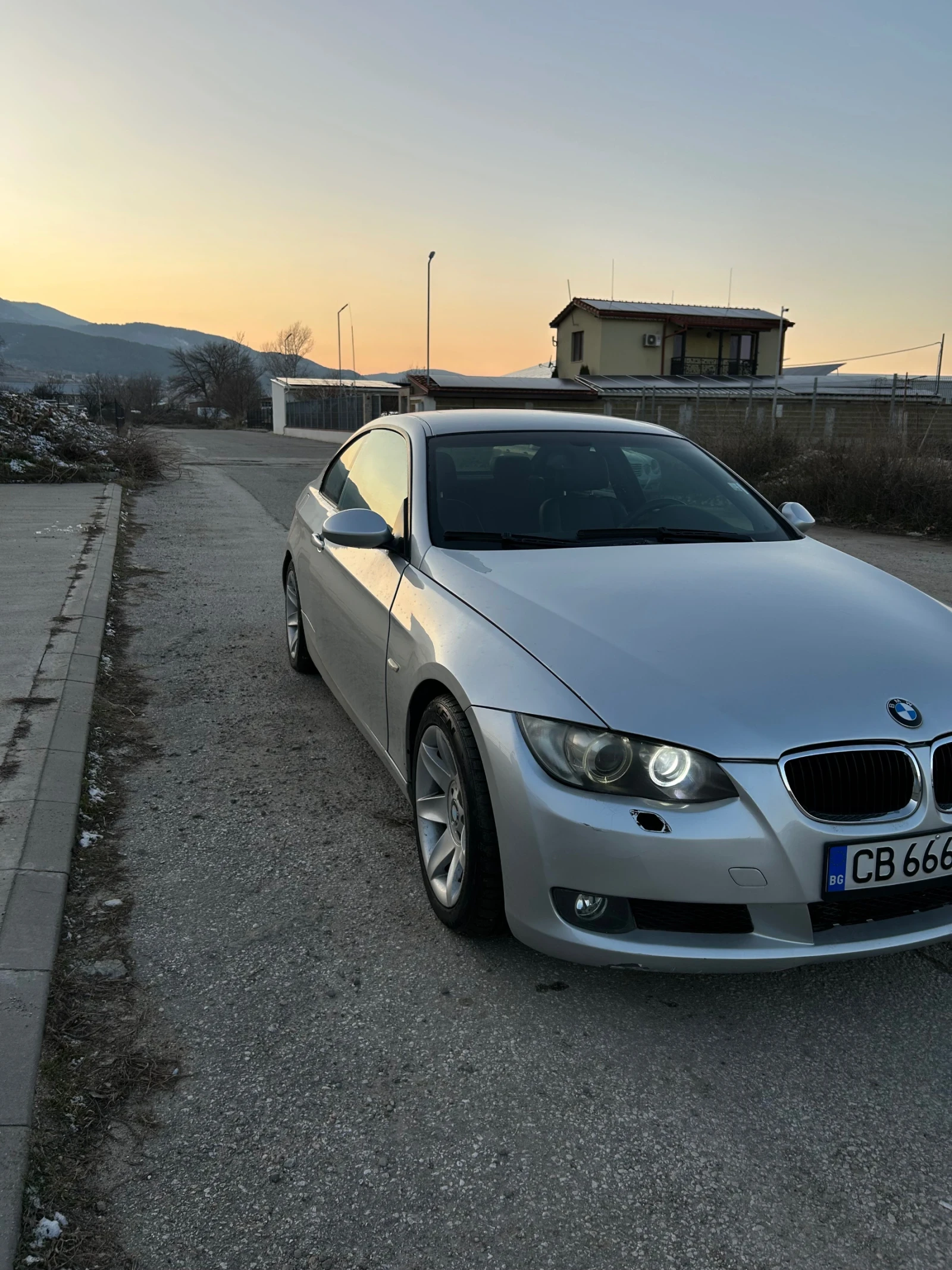 BMW 320  - изображение 7