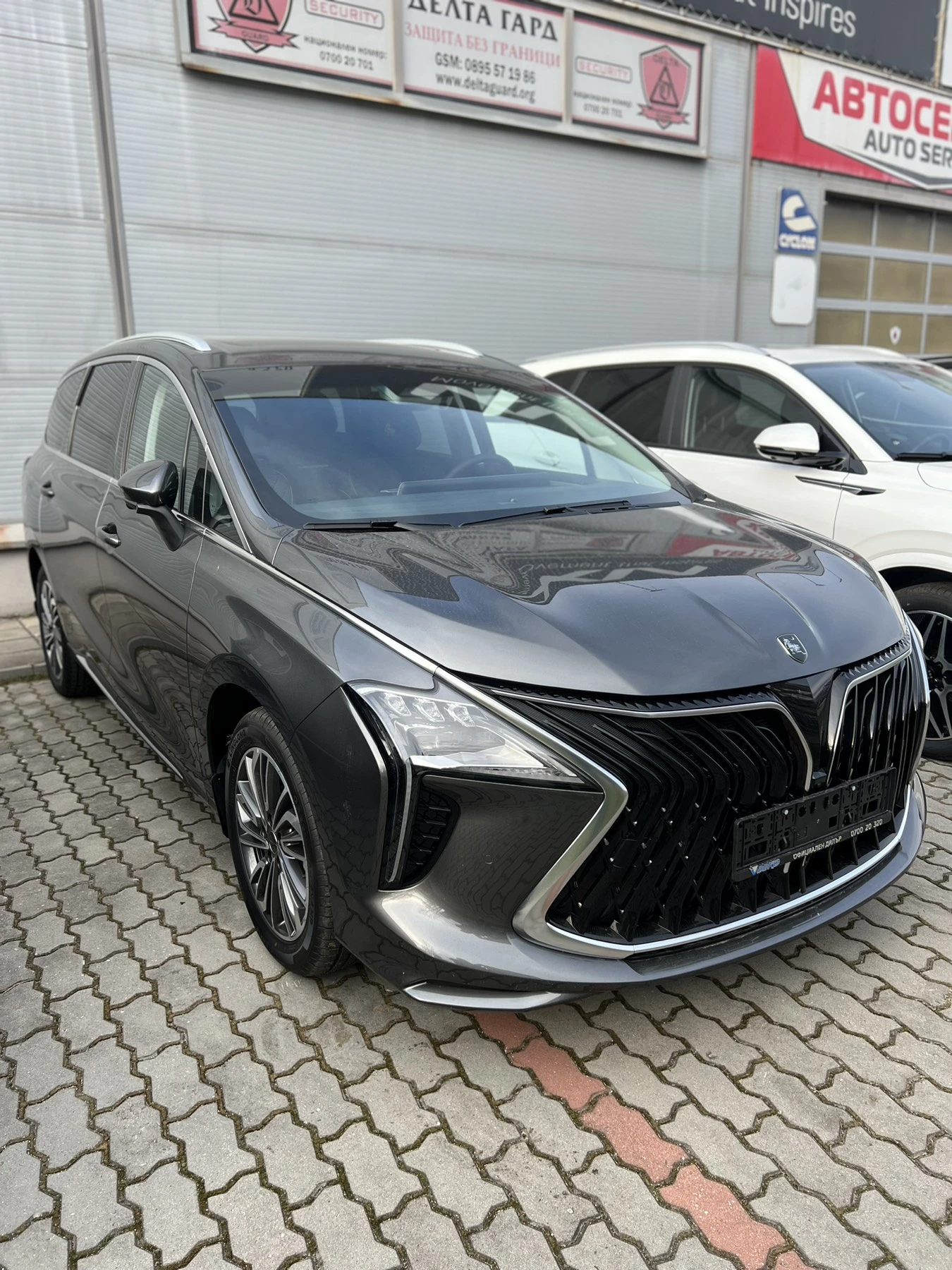 DONGFENG M4-YACHT 1.5T, снимка 3 - Автомобили и джипове - 53724359