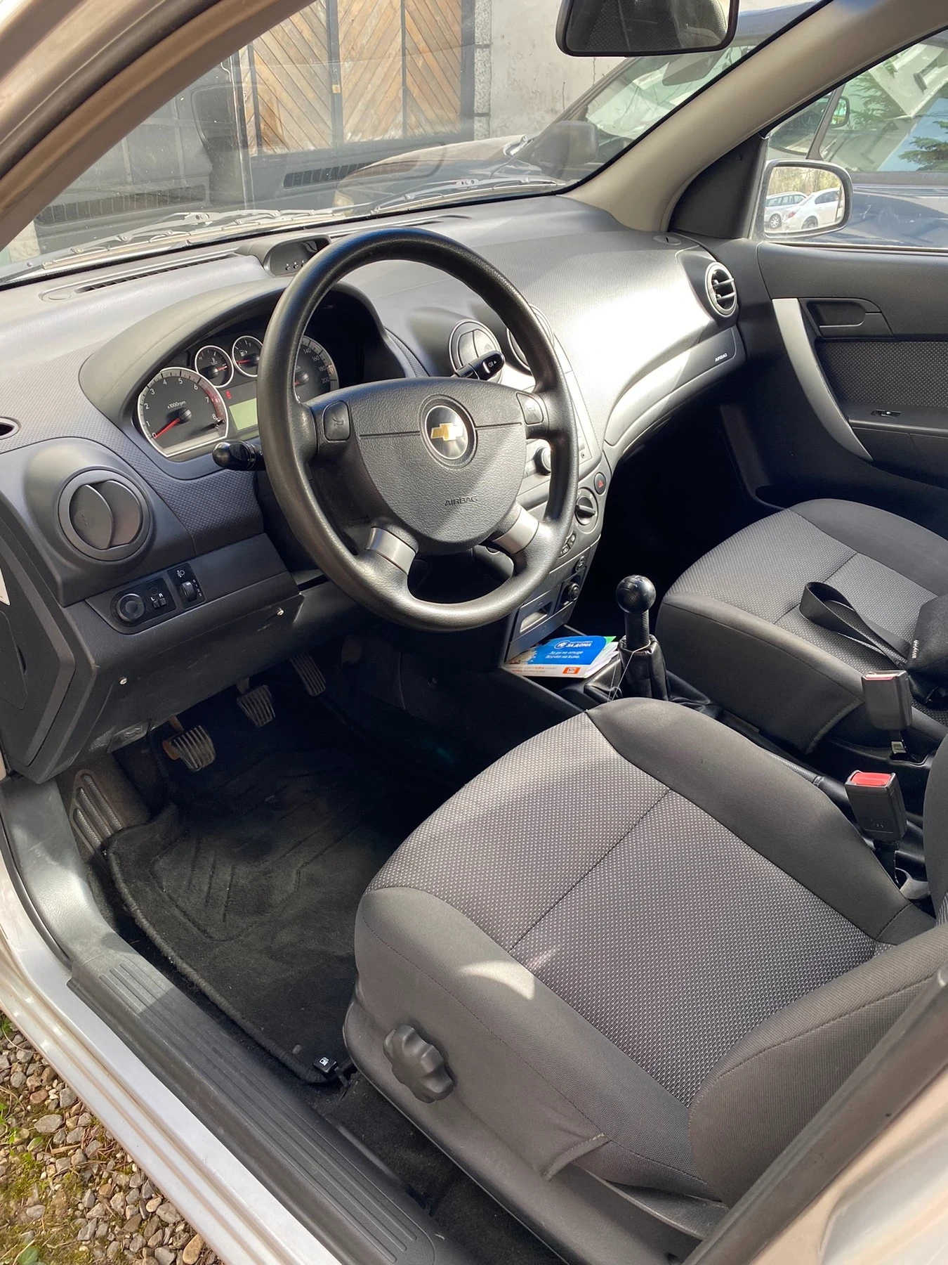 Chevrolet Aveo, снимка 13 - Автомобили и джипове - 53850416