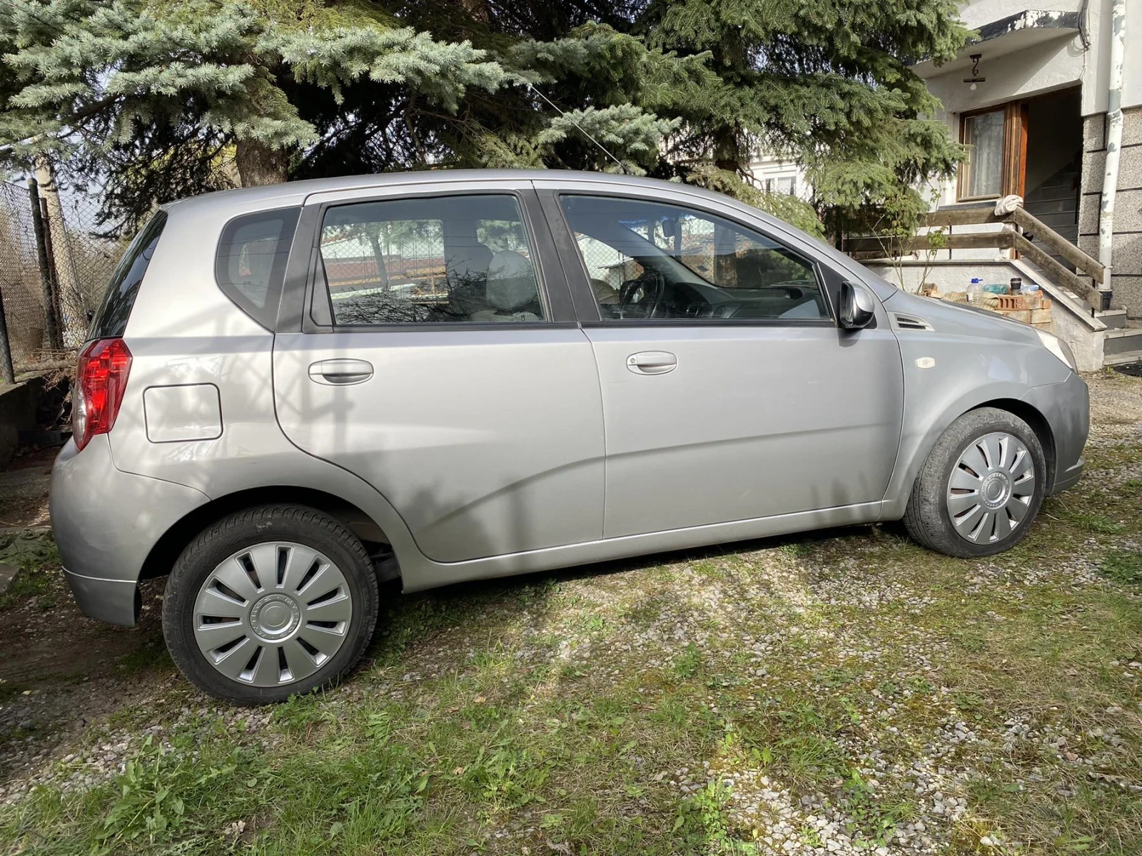 Chevrolet Aveo, снимка 8 - Автомобили и джипове - 53850416