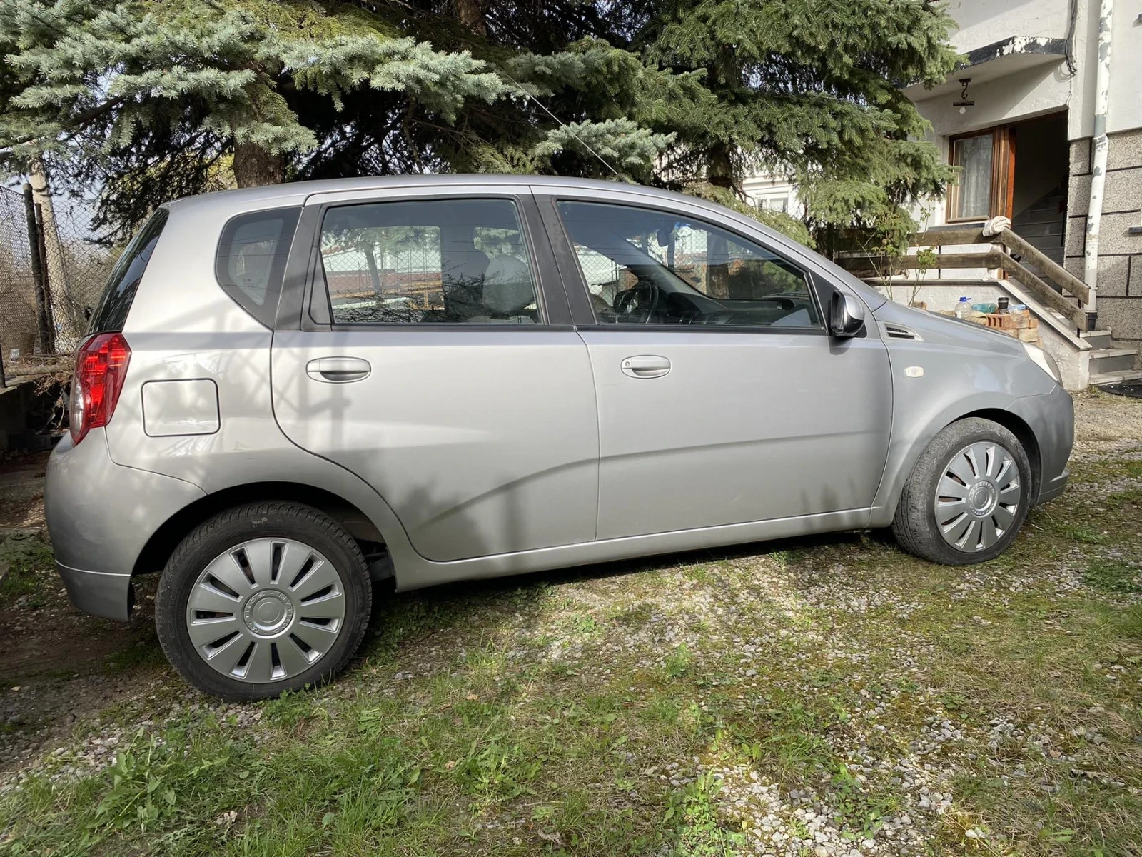 Chevrolet Aveo, снимка 7 - Автомобили и джипове - 53850416