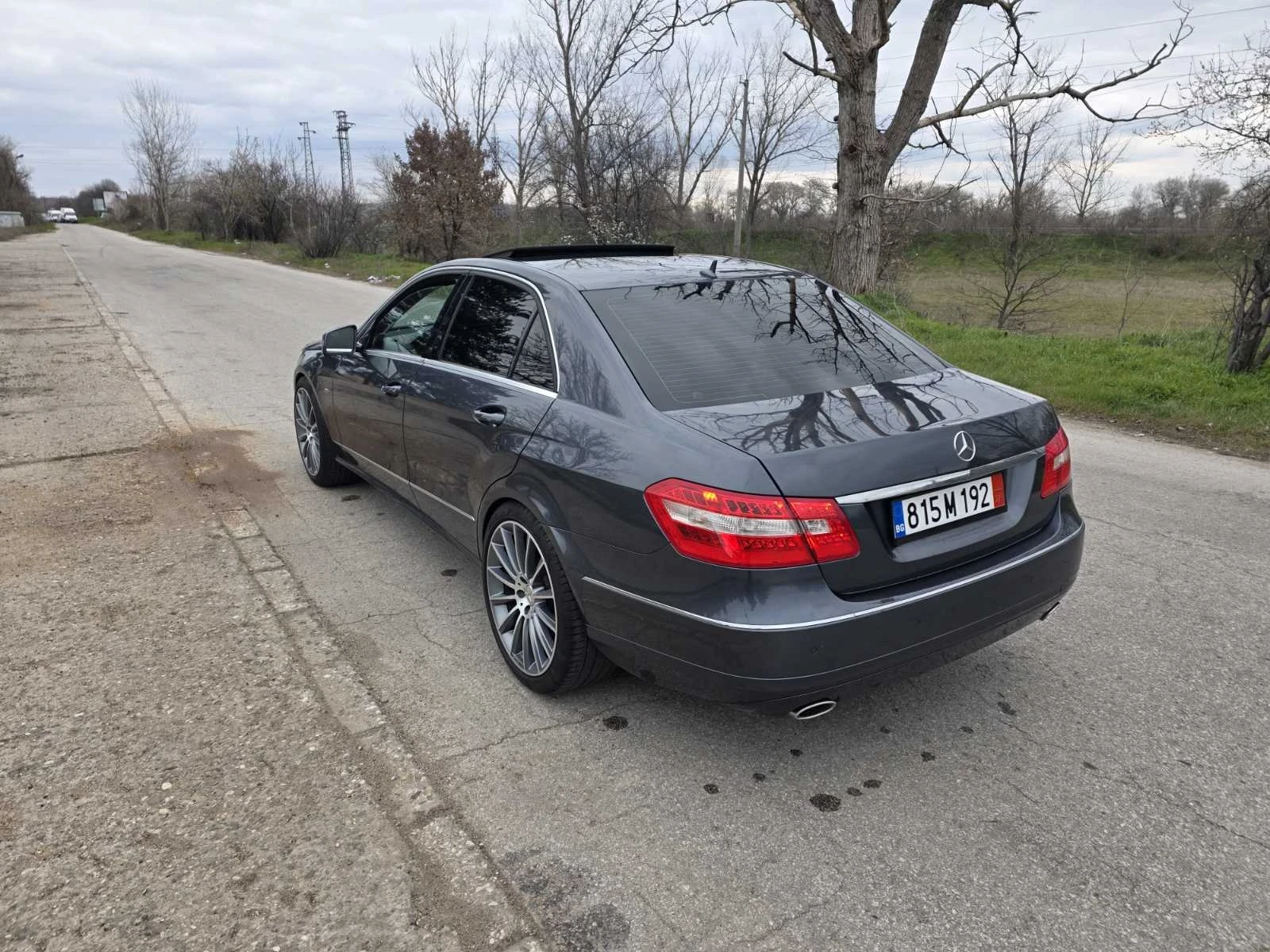 Mercedes-Benz E 350, снимка 5 - Автомобили и джипове - 53906391