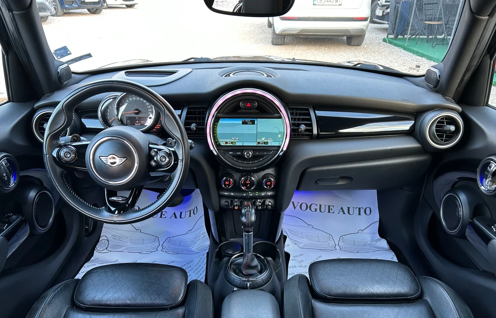 Mini Cooper SD* PANO* H/K* KEYLESS* NAVI* HEAD UP, снимка 6 - Автомобили и джипове - 53989404