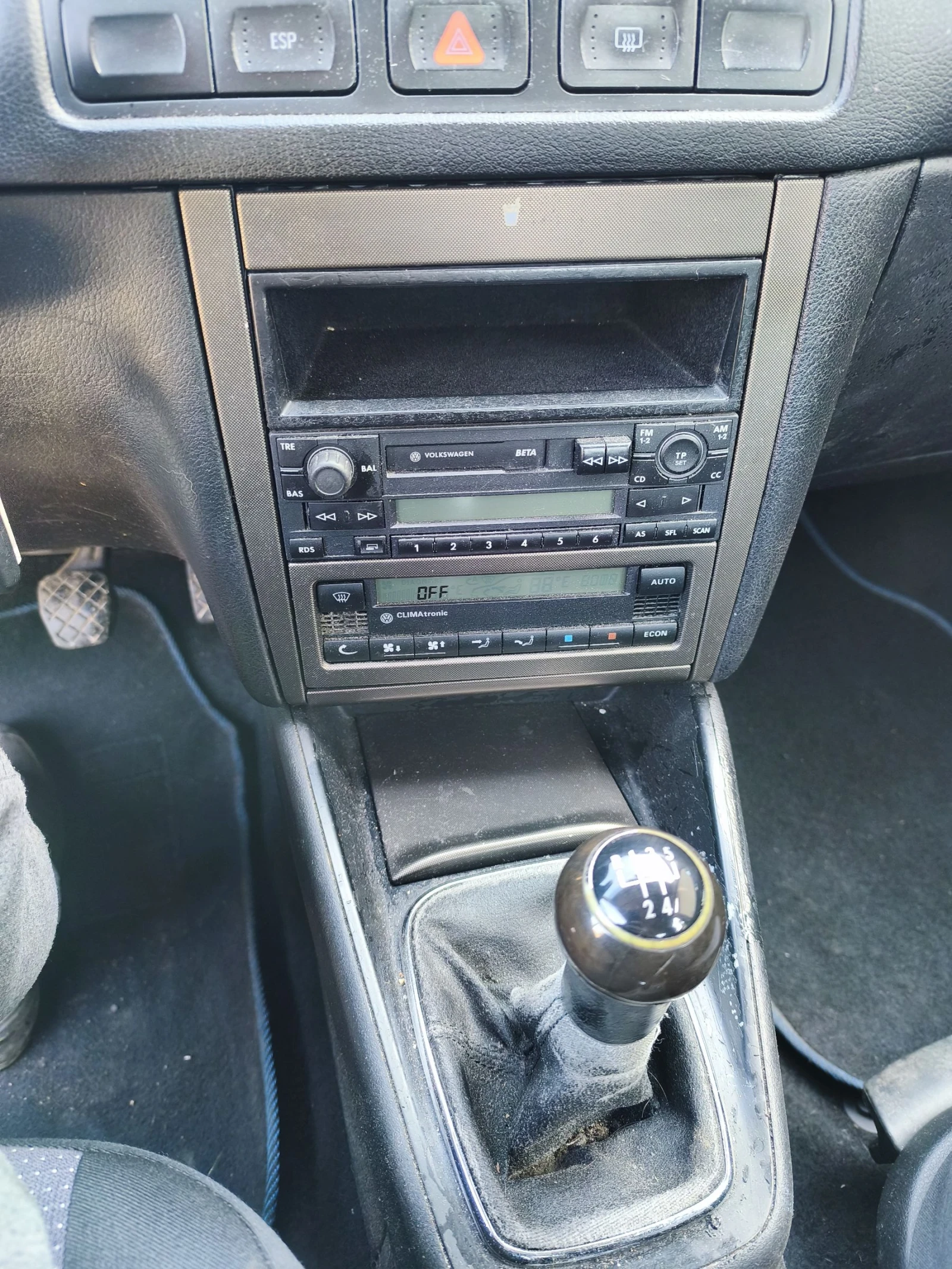 VW Bora 1.9 TDI 90 ALH, снимка 9 - Автомобили и джипове - 54036307