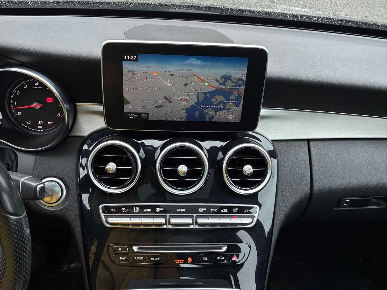 Mercedes-Benz C 400 BURMESTER/ПАНОРАМА, снимка 9 - Автомобили и джипове - 54051352