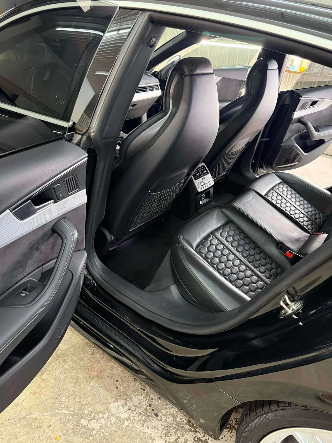 Audi Rs5 /МАСАЖИ/360/B&O, снимка 10 - Автомобили и джипове - 54060541