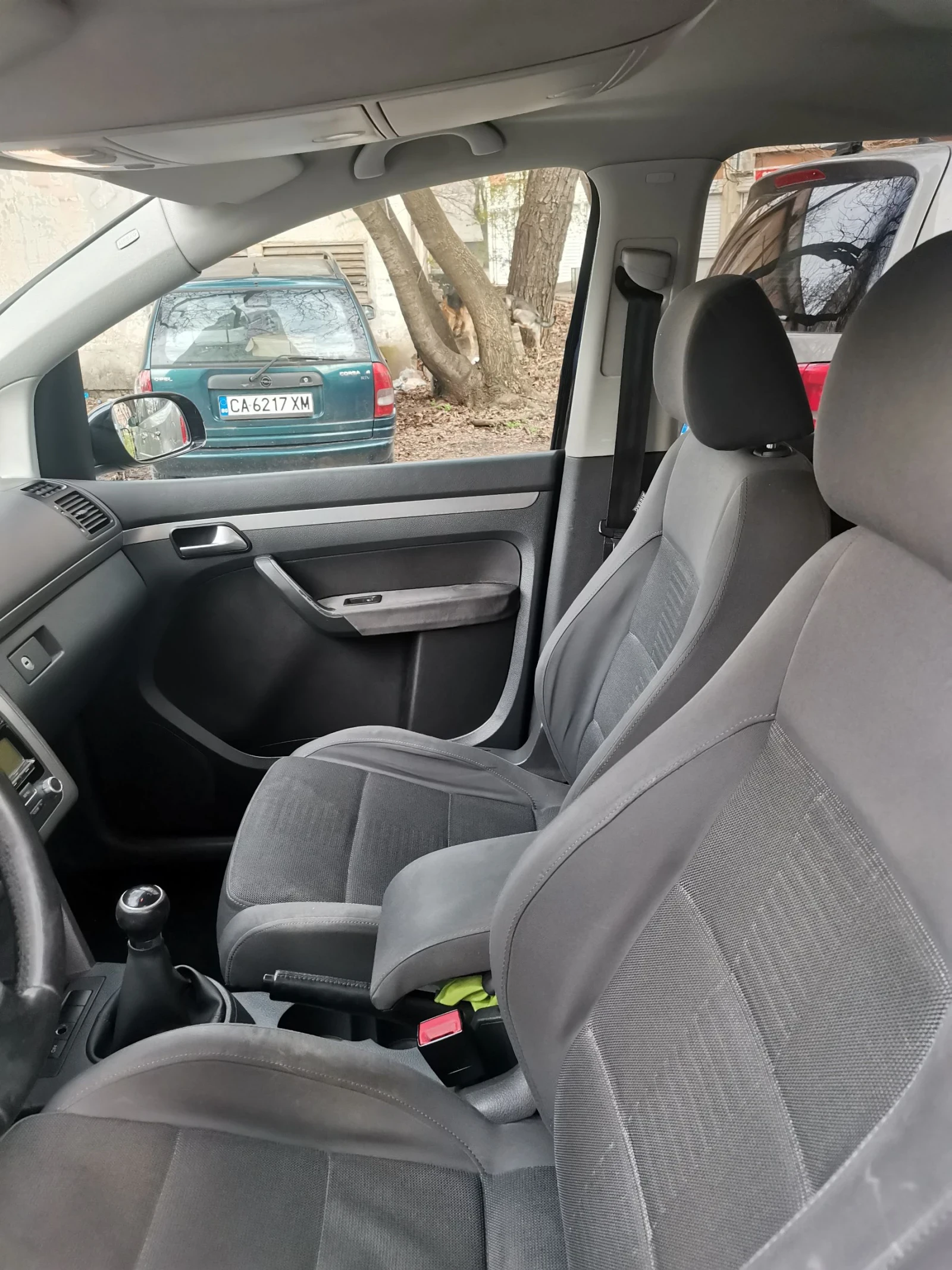 VW Touran 2.0i ECOFUEL HIGH, снимка 7 - Автомобили и джипове - 54170645