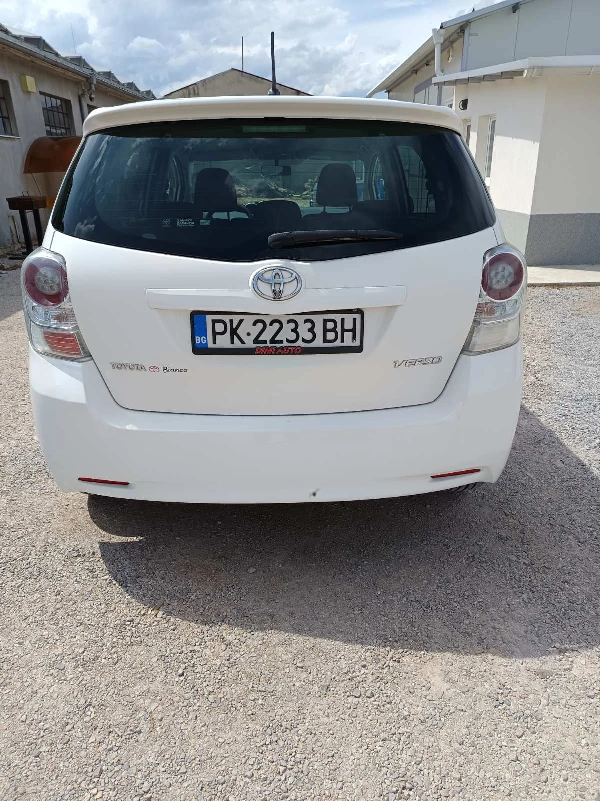 Toyota Verso, снимка 5 - Автомобили и джипове - 54494366