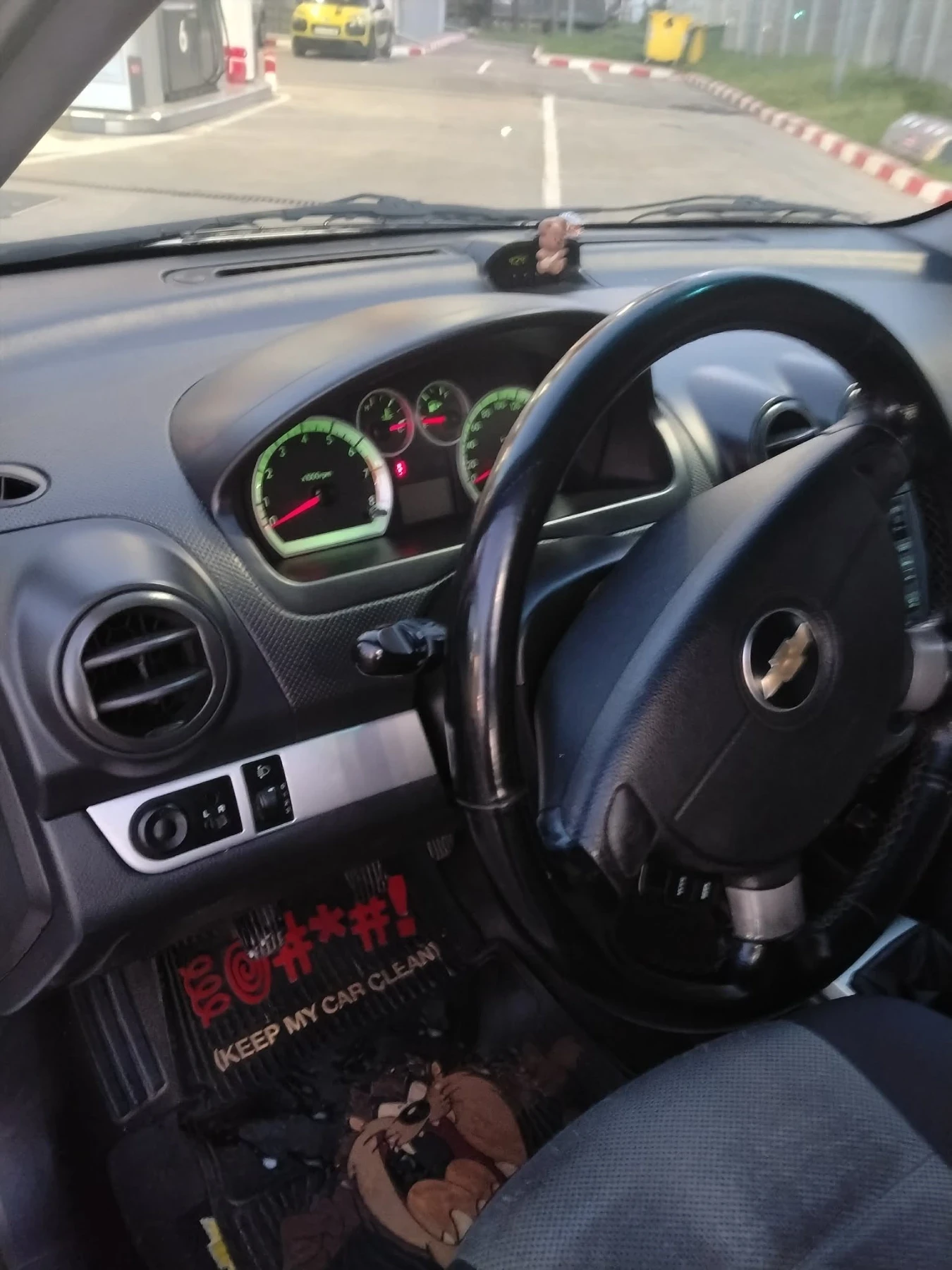 Chevrolet Aveo, снимка 8 - Автомобили и джипове - 54635852