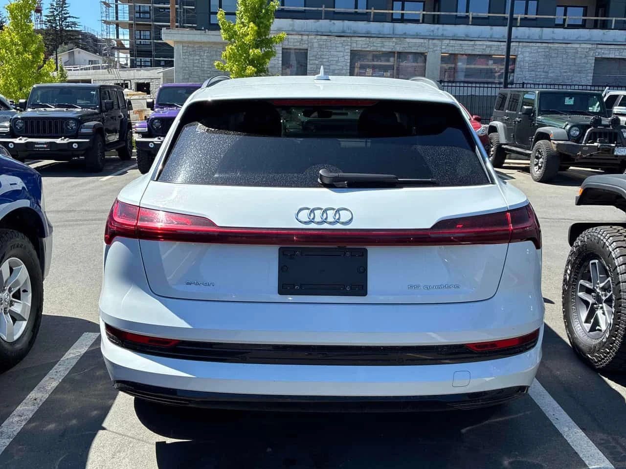 Audi E-Tron * Progressiv * АВТОКРЕДИТ * ОТ ПРЕДСТАВИТЕЛСТВО, снимка 5 - Автомобили и джипове - 54784669