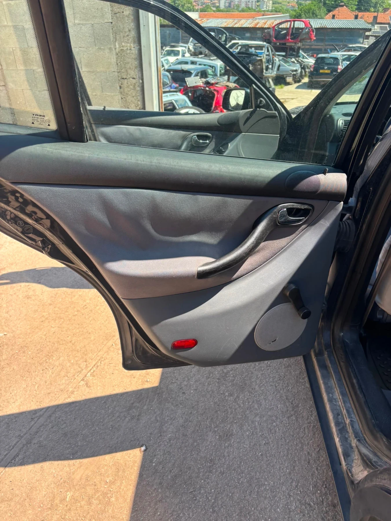 Seat Toledo, снимка 15 - Автомобили и джипове - 54900549