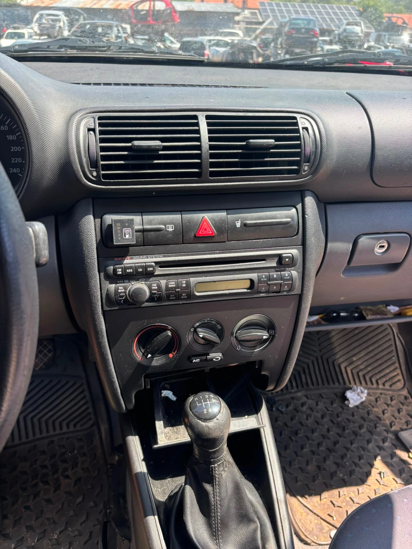 Seat Toledo, снимка 7 - Автомобили и джипове - 54900549