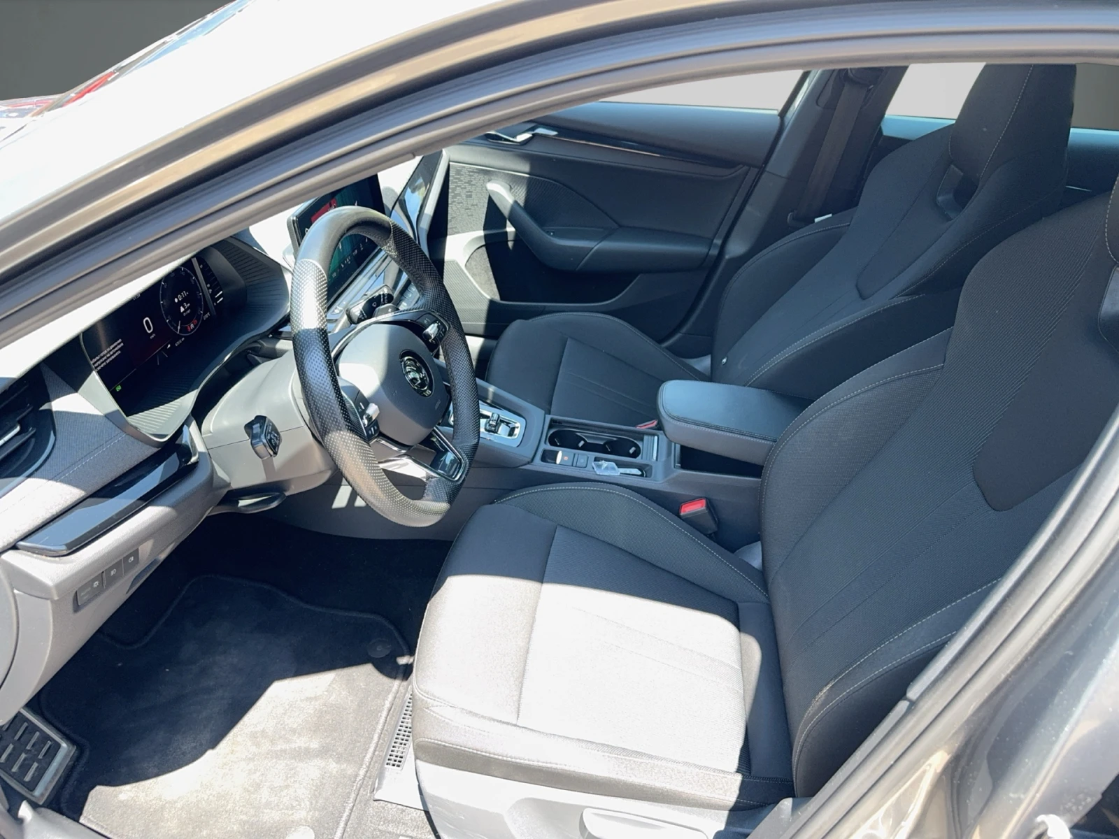 Skoda Octavia ����� ���� 1.5 TSI / 110 kW / 150 �.�., 7DSG, M-HE | Mobile.bg � ����������� 8