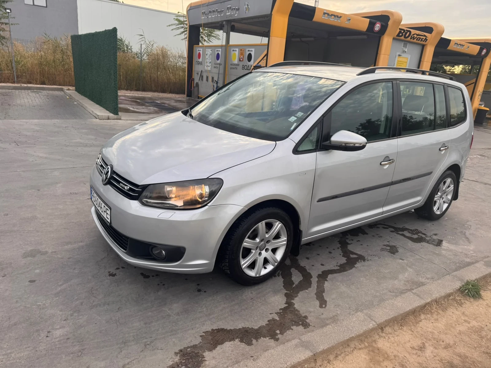 VW Touran, снимка 3 - Автомобили и джипове - 55960514