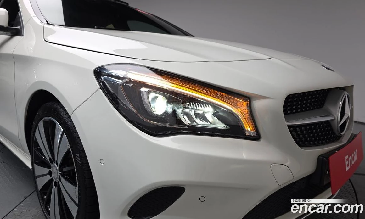 Mercedes-Benz CLA CLA250 4MATIC, снимка 7 - Автомобили и джипове - 56117232