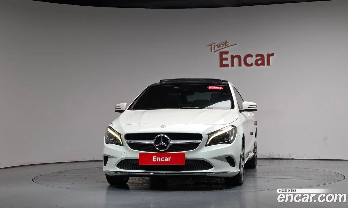 Mercedes-Benz CLA CLA250 4MATIC, снимка 2 - Автомобили и джипове - 56117232