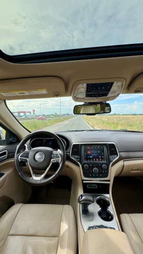 Jeep Grand cherokee 3.6 Overland* ДИСТР* ПАНОРАМА* ОБДУХ* 2 чифта гуми, снимка 8