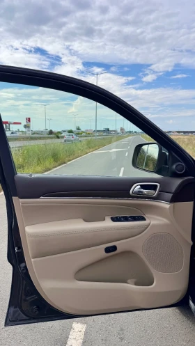 Jeep Grand cherokee 3.6 Overland* ДИСТР* ПАНОРАМА* ОБДУХ* 2 чифта гуми, снимка 11
