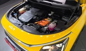 Kia Niro ЛИЗИНГ\РЕАЛНИ КИЛОМЕТРИ\ТОП СЪСТОЯНИЕ, снимка 6