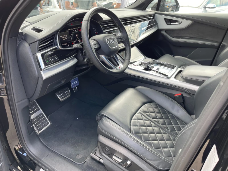 Audi SQ7 4.0 V8T Matrix/Head Up/Pano/B&O/История, снимка 9 - Автомобили и джипове - 52612297