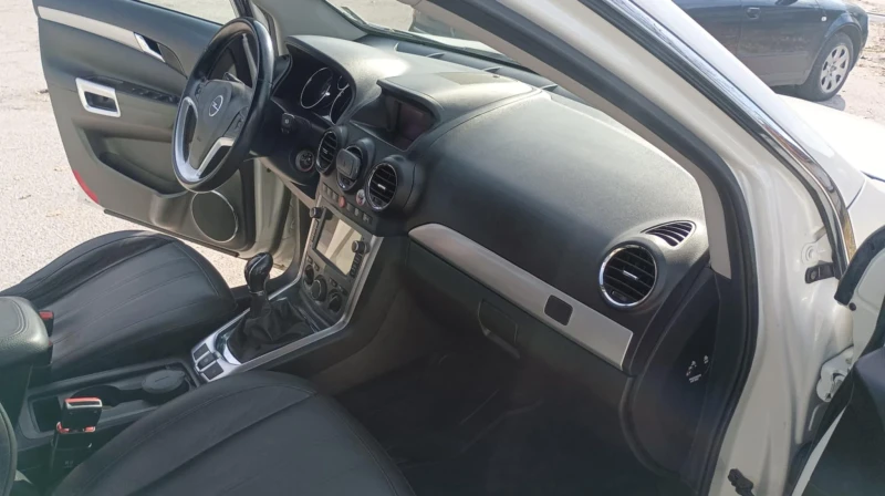 Opel Antara, снимка 10 - Автомобили и джипове - 52291982