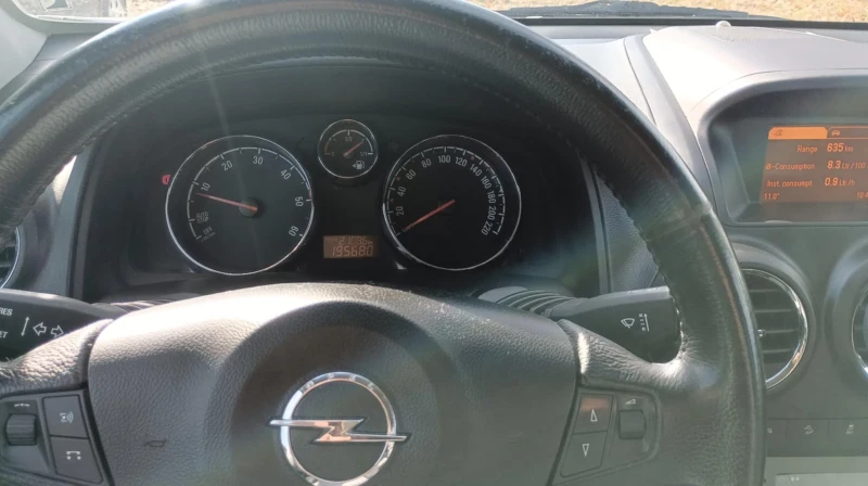 Opel Antara, снимка 5 - Автомобили и джипове - 52291982