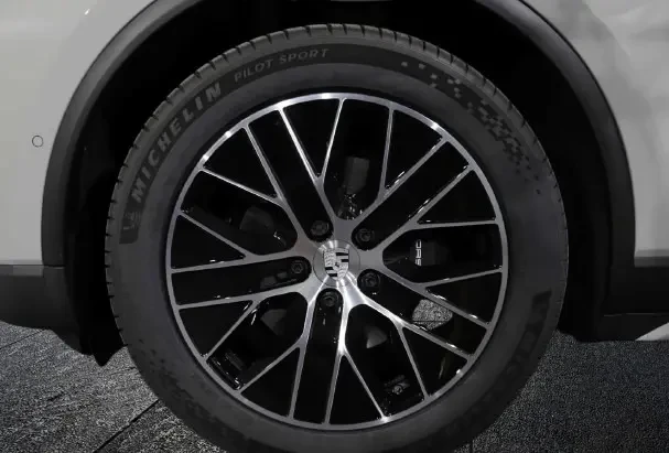 Porsche Macan 4 = Porsche Active Suspension Management = Гаранци - изображение 5