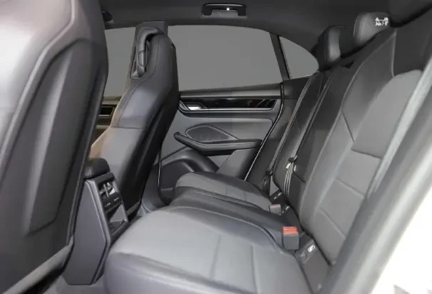 Porsche Macan 4 = Porsche Active Suspension Management = Гаранци, снимка 11 - Автомобили и джипове - 53524069