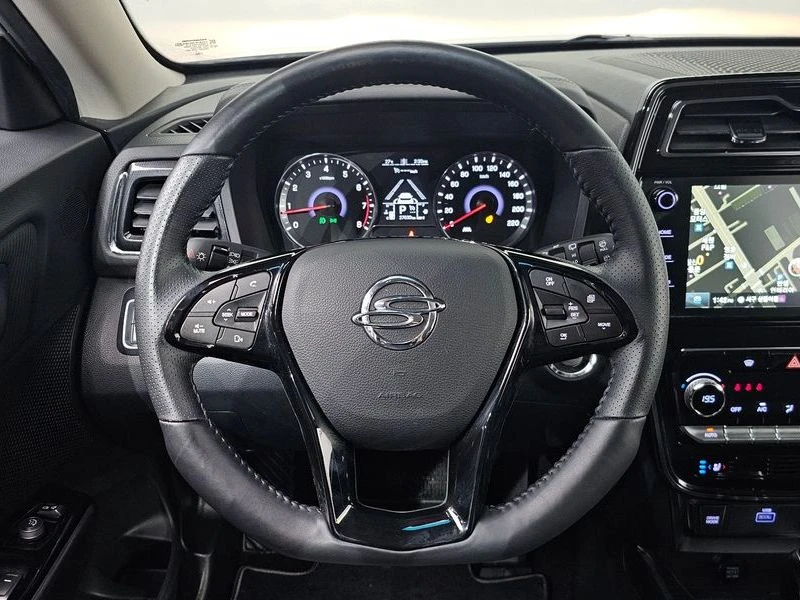 SsangYong Tivoli 1.5 173910 Automatic, снимка 13 - Автомобили и джипове - 55749515