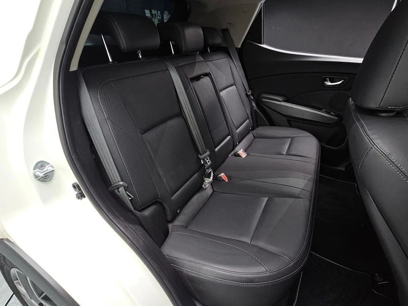 SsangYong Tivoli 1.5 173910 Automatic, снимка 12 - Автомобили и джипове - 55749515