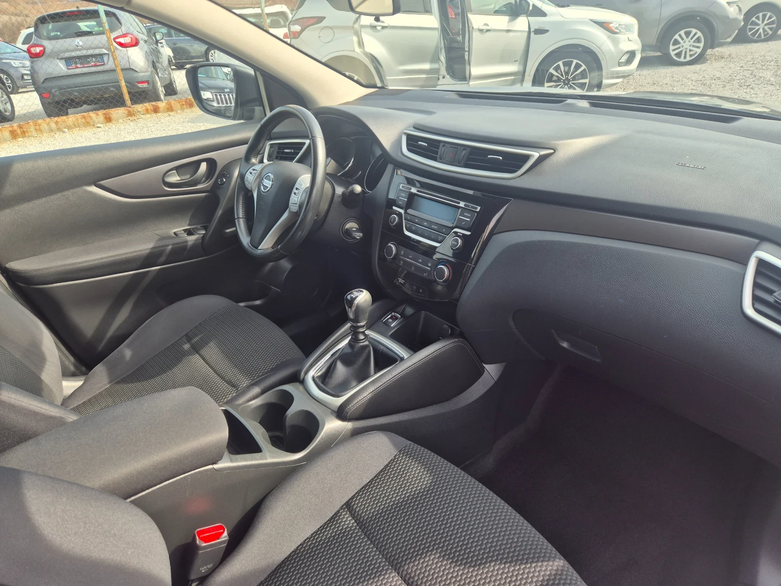 Nissan Qashqai 1.2 e6 | Mobile.bg � ����������� 13