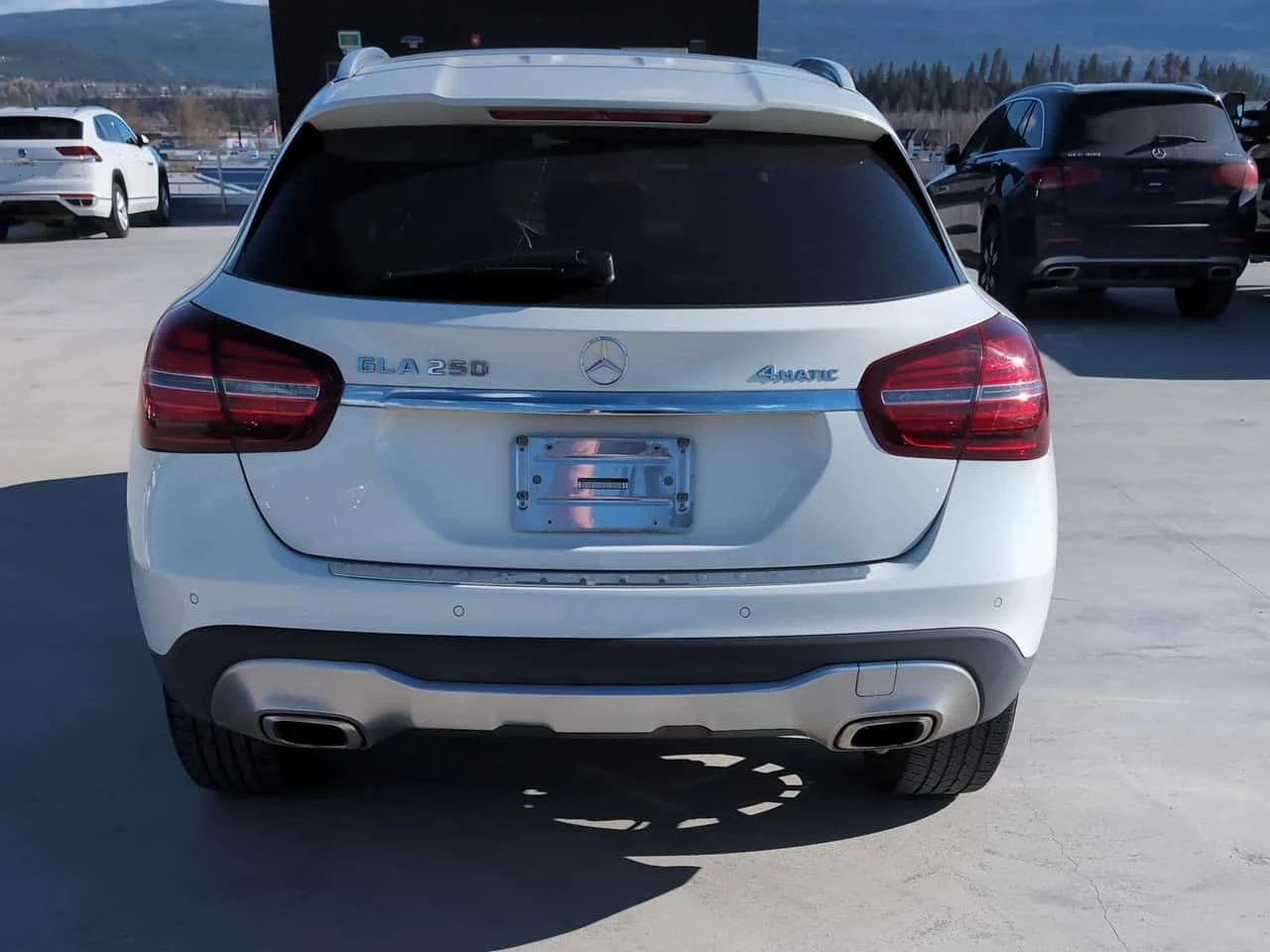 Mercedes-Benz GLA 250 CARFAX/ПАНОРАМА/ПОДГРЕВИ/ОТ MERCEDES, снимка 5 - Автомобили и джипове - 53925277