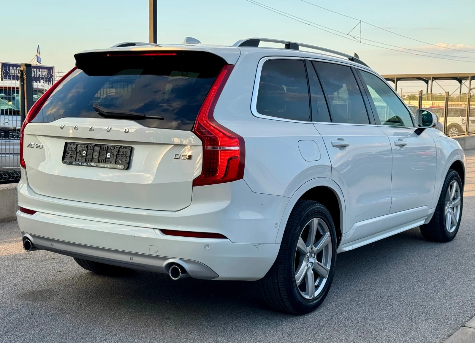 Volvo Xc90 D5, снимка 4 - Автомобили и джипове - 54680082