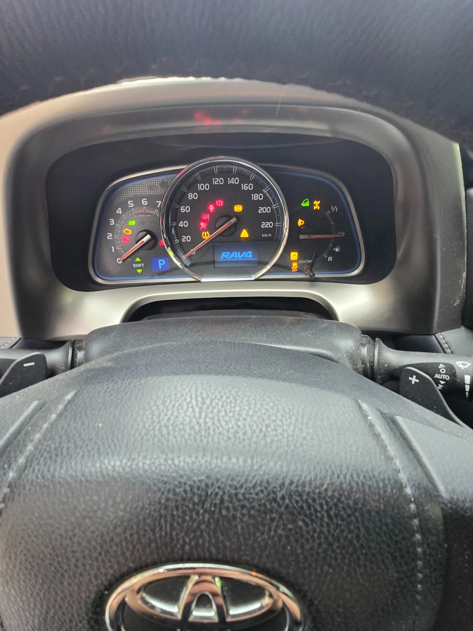 Toyota Rav4, снимка 9 - Автомобили и джипове - 54788068