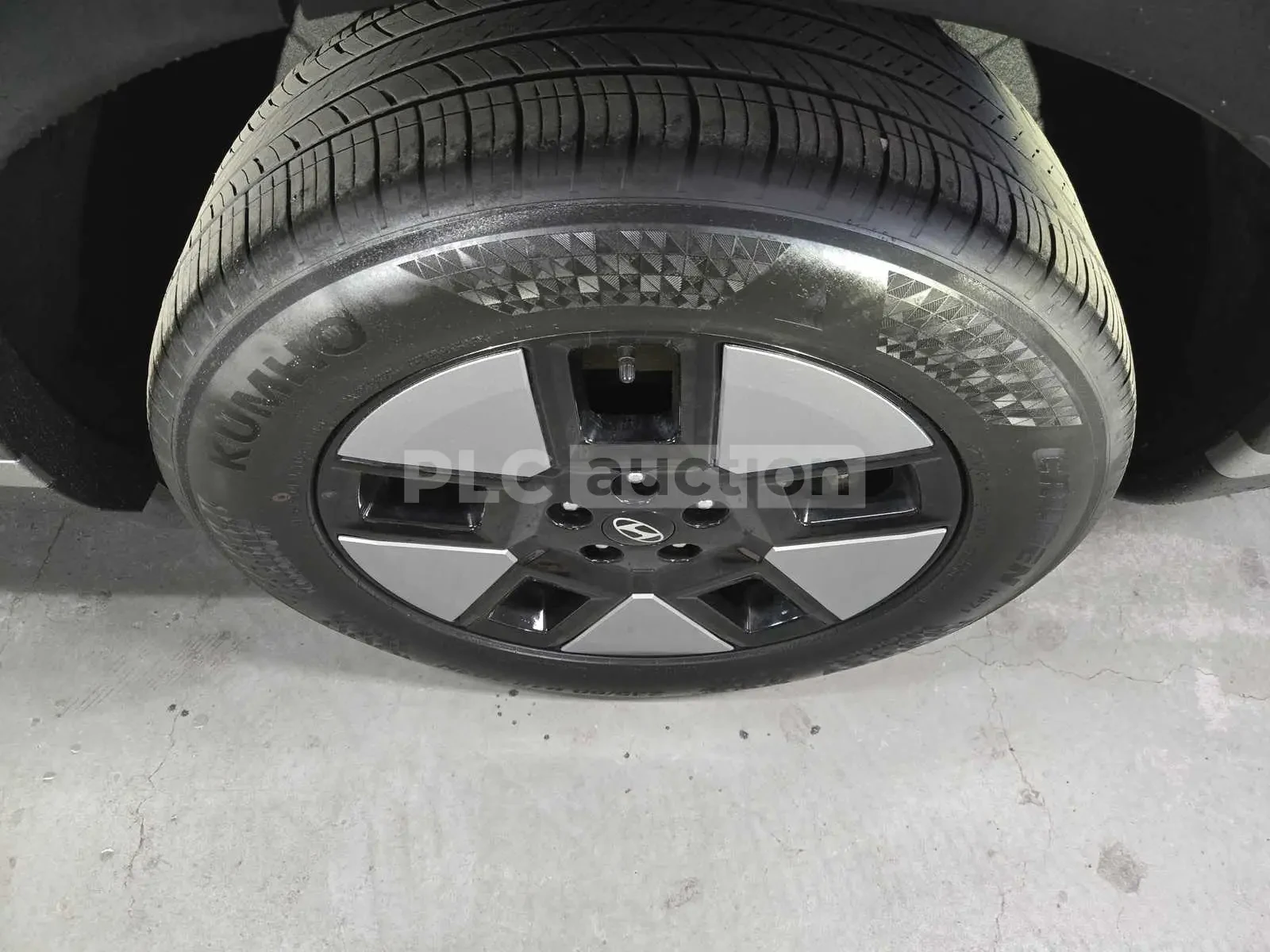 Hyundai Santa fe Hybrid 4x4| | 360| DIST| HEAD-UP| ВКЛ.ТЕХНОТЕСТ, снимка 15 - Автомобили и джипове - 54881599