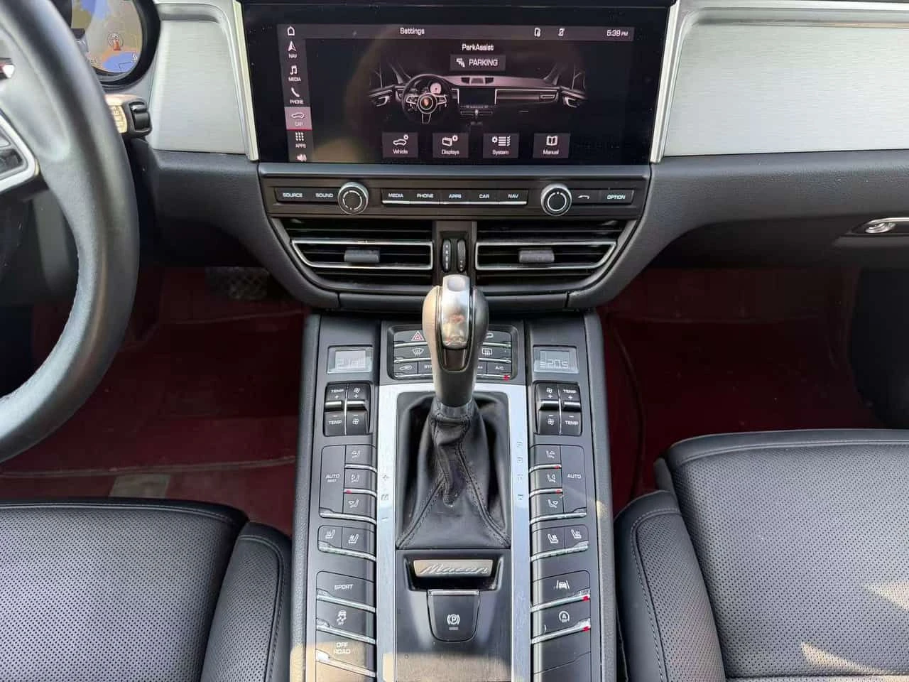 Porsche Macan * CARFAX * АВТОКРЕДИТ БЕЗ ПЪРВОНАЧАЛНА * , снимка 12 - Автомобили и джипове - 55185294
