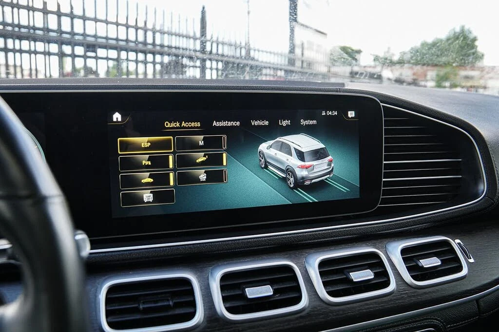 Mercedes-Benz GLE 350 4MATIC/AMG LINE/PANORAMA/360CAM/BURMESTER, снимка 13 - Автомобили и джипове - 55296271