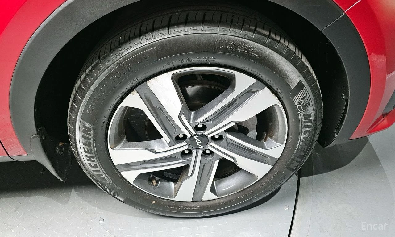 Kia Sorento 1.6 Hybrid NOBLESSE* DISTRONIC* 360* ХЕДЪП* PANO* , снимка 5 - Автомобили и джипове - 55309777