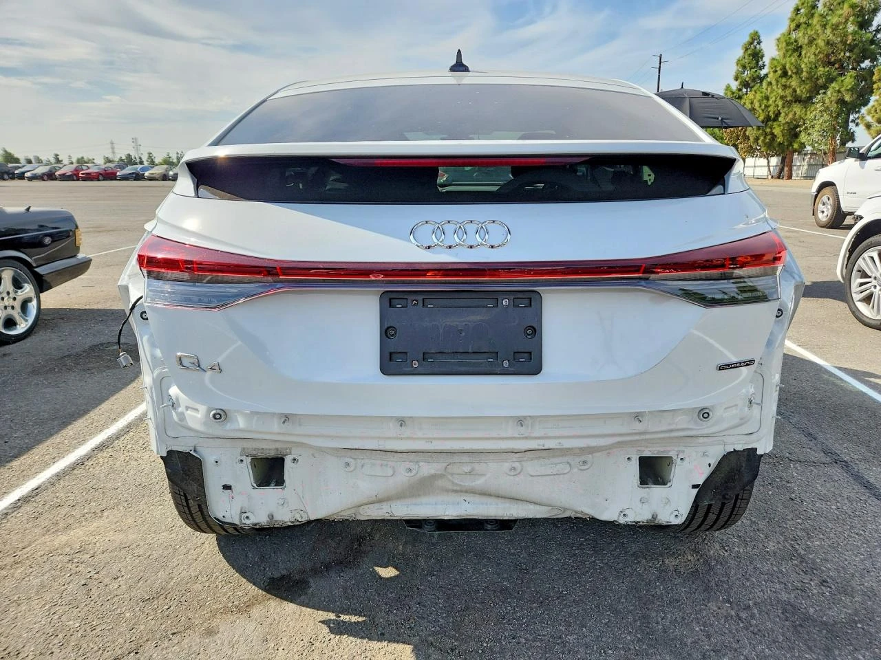 Audi Q4 E-Tron Sportback Prestige, снимка 6 - Автомобили и джипове - 56618818
